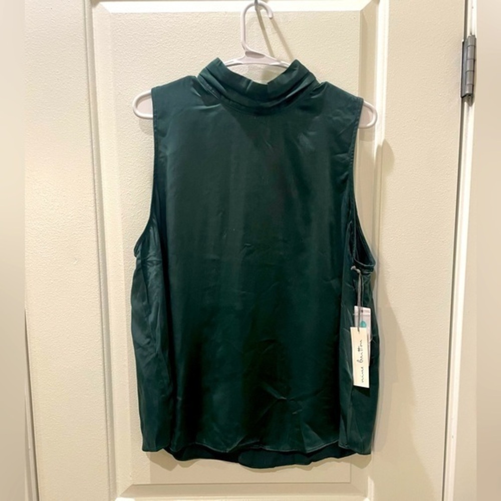 NEW…Nine Britton Green Sleeveless High Neck Button Blouse